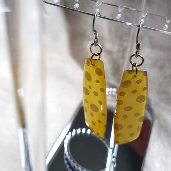 Lightweight yellow earrings with gold coloured polka dots | EUC - Picture 3 of 4